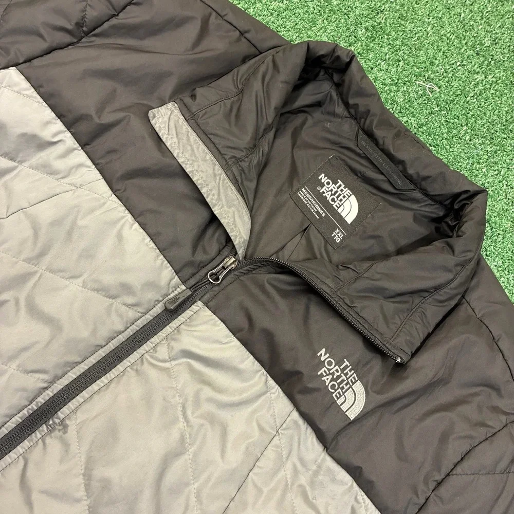 Y2K The North Face Grey Black Quilted Full Zip Insulated Puffer Jacket